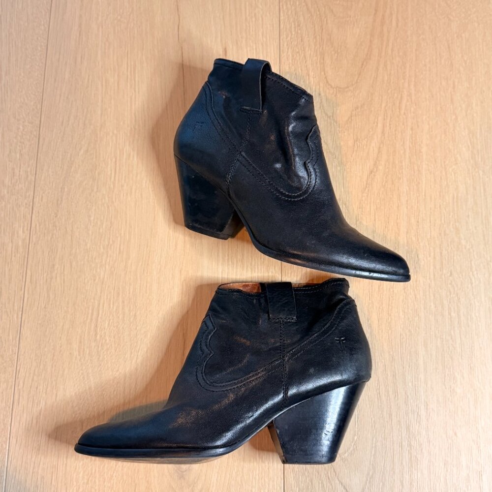 Frye Reina Western Black Leather Short Ankle Bootie Size 6 - Picture 4 of 6